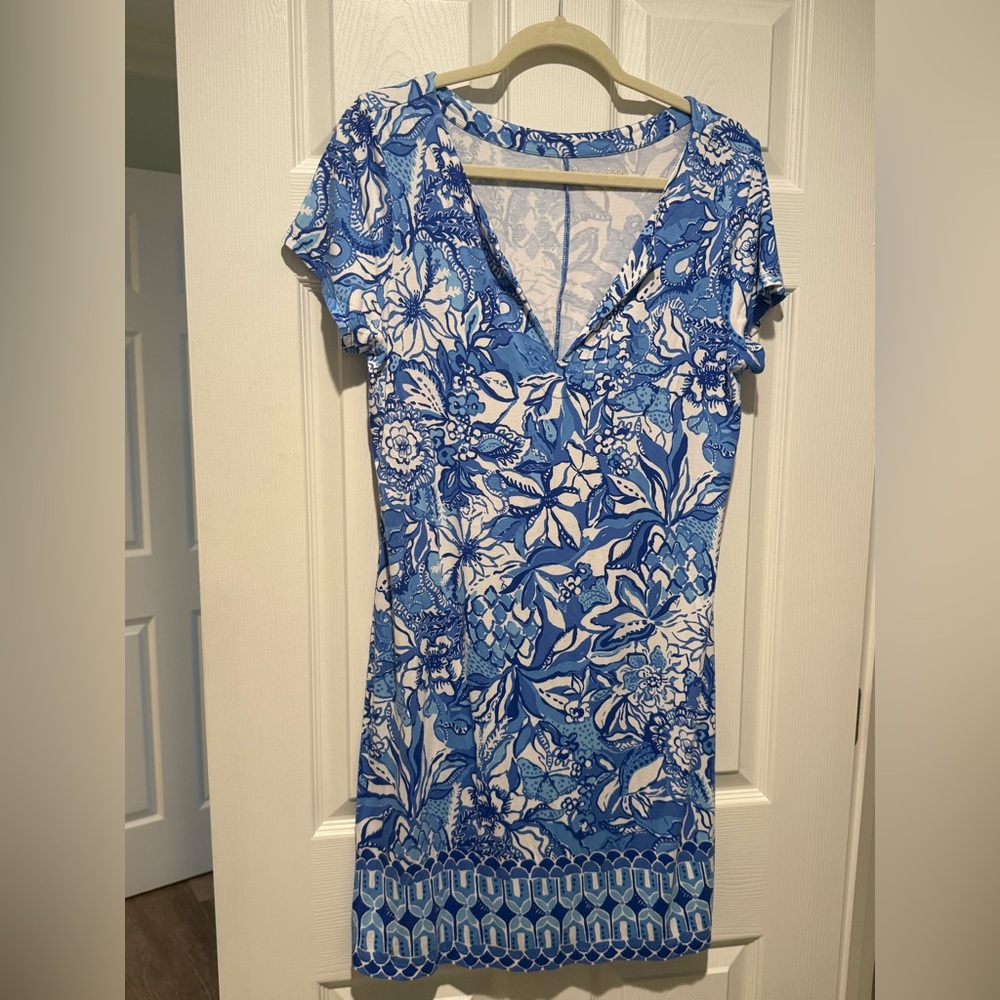 Lilly Pulitzer Blue and White Patterned dress